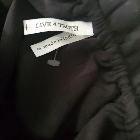 Live 4 Truth Off-Shoulder Ruffle Blouse - Picture 3 of 7